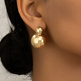 耳钉;手镯;耳圈