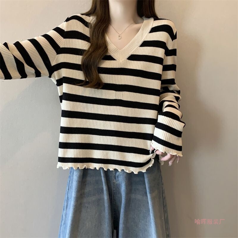 150kg Plus-Size Women's Clothing with Ruffled Edges, V-Neck, Striped Long-Sleeve Versatile Top for Autumn, Suitable for Curvy Women, Tummy-Concealing Base Layer Shirt