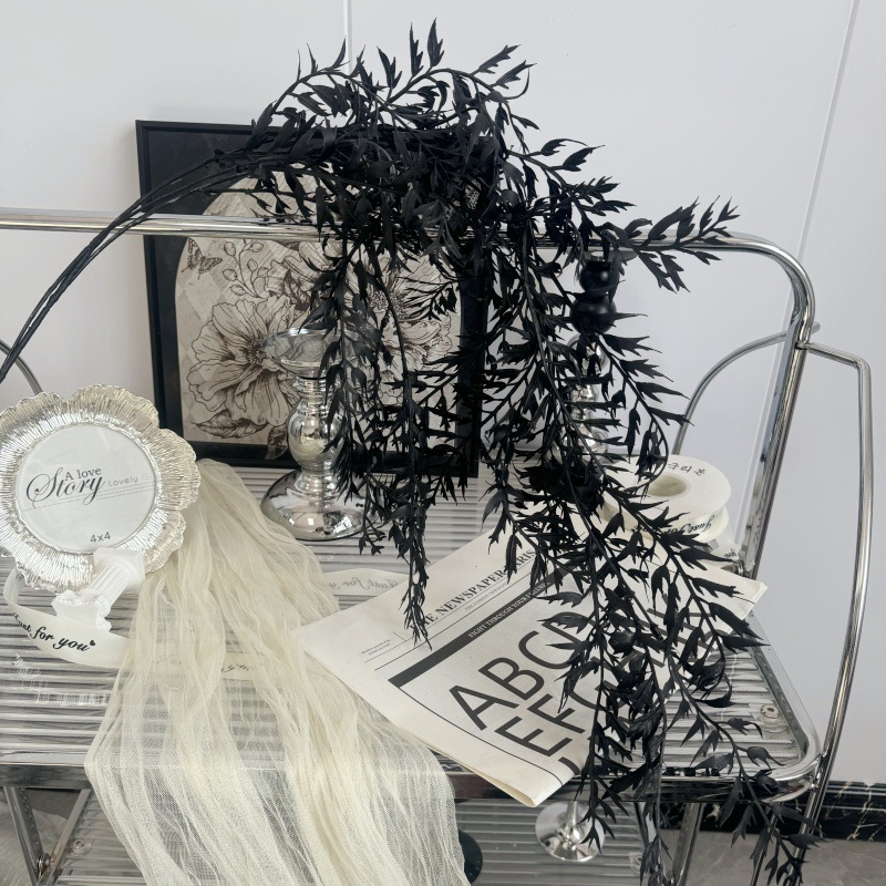 매달린 달 새싹