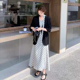 现货夏新款法式西装掐腰波点吊带裙两件套---