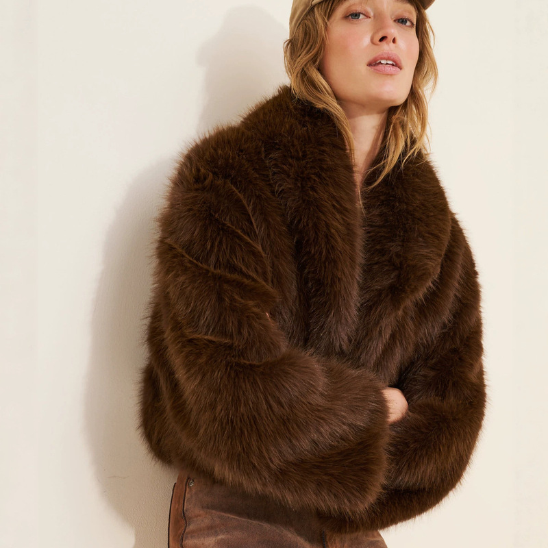 Cross-Border Hot-Selling Luxury Faux Fur Coat for Women with Large Lapel, Loose Fit, High-End Feel, Warm and Fluffy Short Jacket