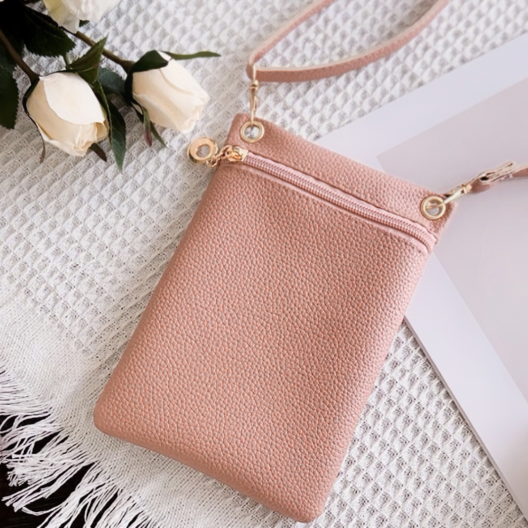 Sınır ötesi sıcak satış 2024 sonbahar ve kış yeni hakiki deri kadın çantası mini crossbody çanta basit küçük kare çanta yumuşak inek derisi cep telefonu çantası