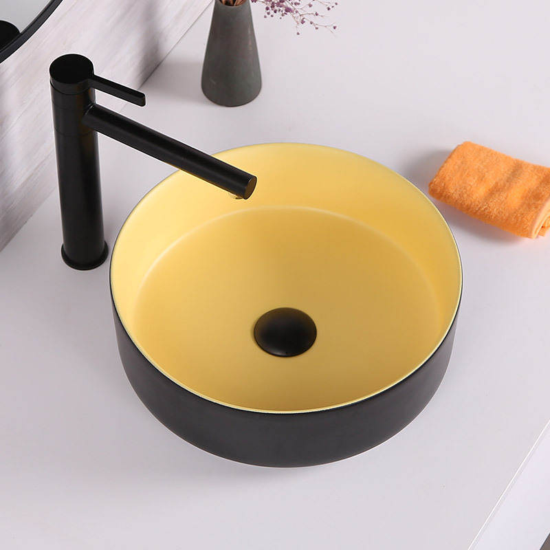 3127 interior amarillo exterior negro 360 * 360 * 120