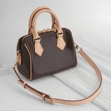 ߰汾ԭSHϻŮ AͲΰŮݳƷlؔ߼