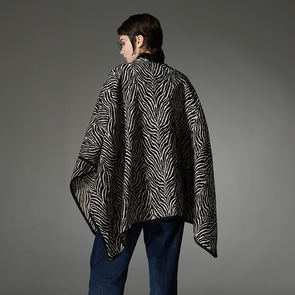 Winter New Pattern Buckle Shawl Thickened