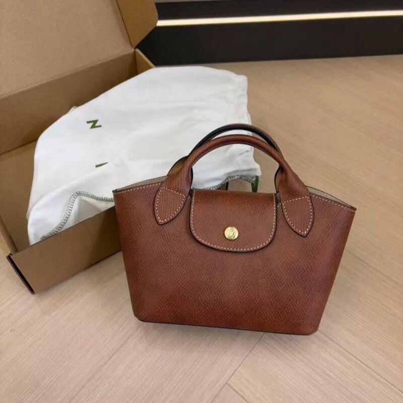New Dragon Embellished Bag 2025 Fashionable Handheld Basket Bag Small Square Bag Trendy Versatile Shoulder Crossbody Handbag for Women New Dragon Embellished Bag 2025 Fashionable Handheld Basket Bag Small Square Bag Trendy Versatile Shoulder Crossbody Handbag for Women