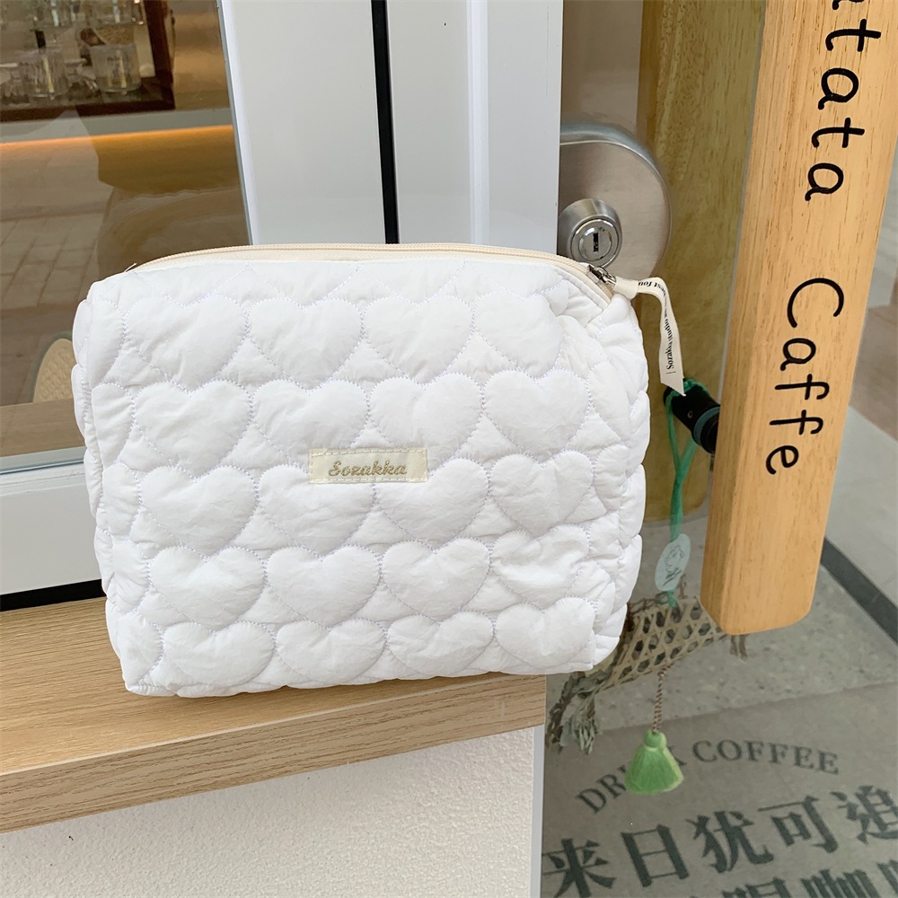Bolso de Mano Acolchado de Algodón con Corazones de Algodón Con Cremallera para Uso Diario image 6