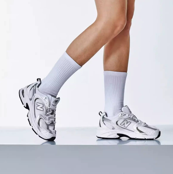 Новые кроссовки 530 пары, одинаковый стиль для мужчин и женщин, dad shoes, сетчатые кроссовки, повседневные беговые кроссовки, dad shoes для женщин, стильные и крутые