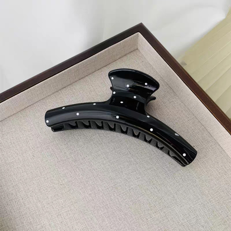 검은색 곡선 폴카 도트 그리퍼