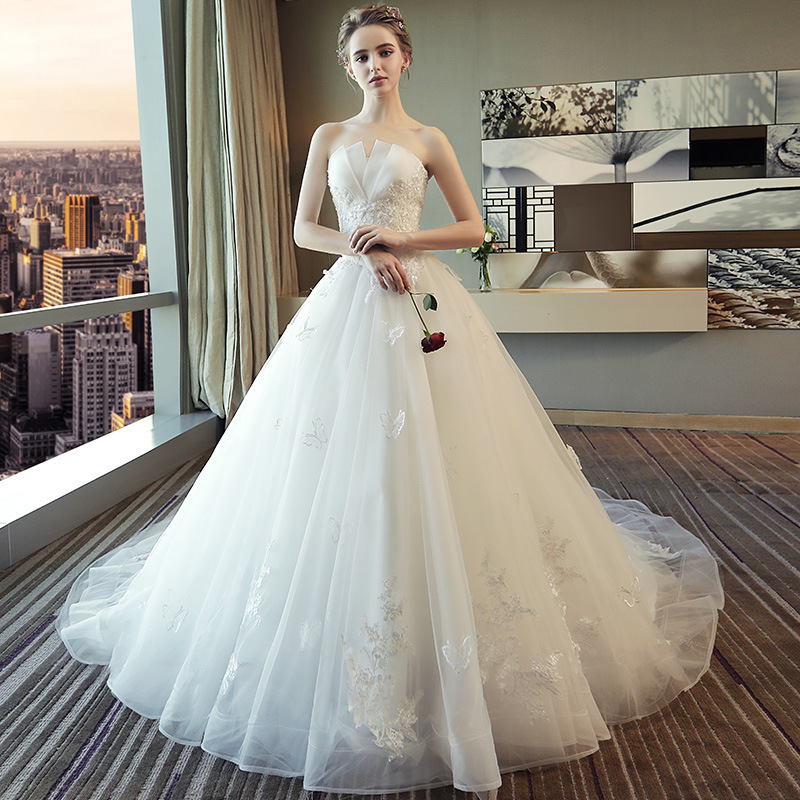 High-End White Wedding Dress, Strapless Gown, Elegant Style for Women, Bridal Wedding Dress with Train, Travel Photography Dress High-End White Wedding Dress, Strapless Gown, Elegant Style for Women, Bridal Wedding Dress with Train, Travel Photography Dress