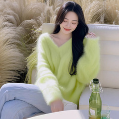 绿色V领软糯毛衣女2025早秋季新款多巴胺独特漂亮绝美上衣