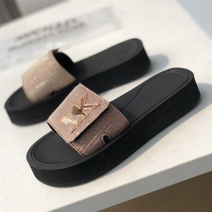 New platform slippers export foreign trade fashion all-match M's same style add one-word women's shoes in stock factory direct batch