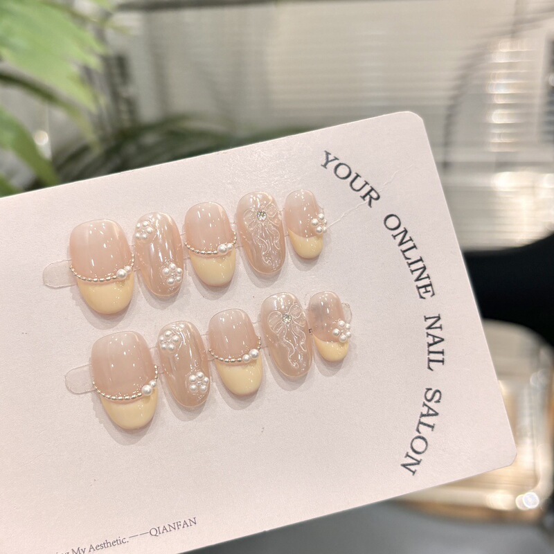 [Vit Girl] Hand-painted streamer Hand-worn white short nail art detachable fake nails