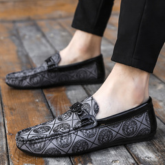Men's European Style Bean Bean Shoes 2023 Summer New Loafers for Men Low Top Versatile Casual Single Shoes Cross-border Men's Shoes