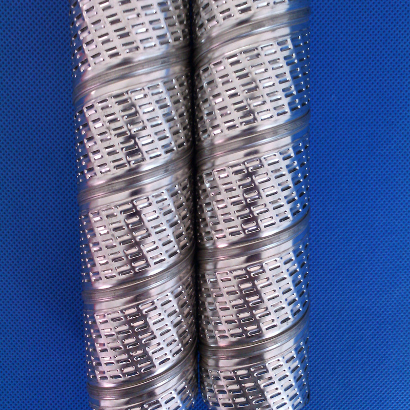 滤芯冲孔管不锈钢滤芯冲孔骨架不锈钢冲孔螺旋过滤芯冲孔网管滤筒