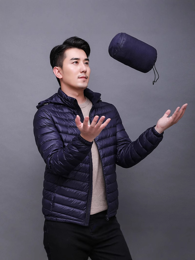 Transfronterizo Tik Tok otoño invierno chaqueta de plumón ligera hombre corto tamaño grande ligero a prueba de frío cálido abrigo de cuello blanco