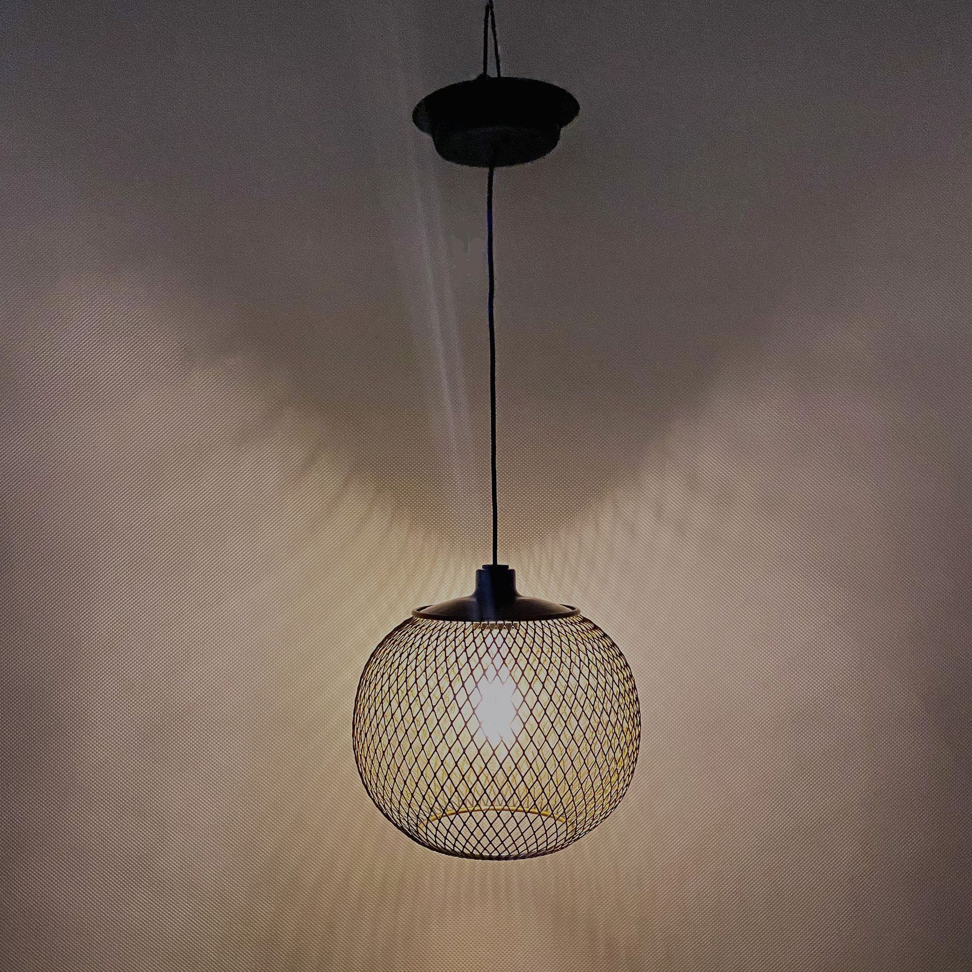 亚马逊跨境LED现货太阳能铁网罩灯镂空 户外庭院装饰景观灯复古灯