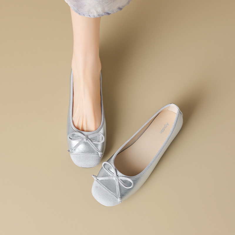 Auge Lion plateado Mary Zhen zapatos para mujeres 2026 nuevos zapatos de verano arco zapatos franceses