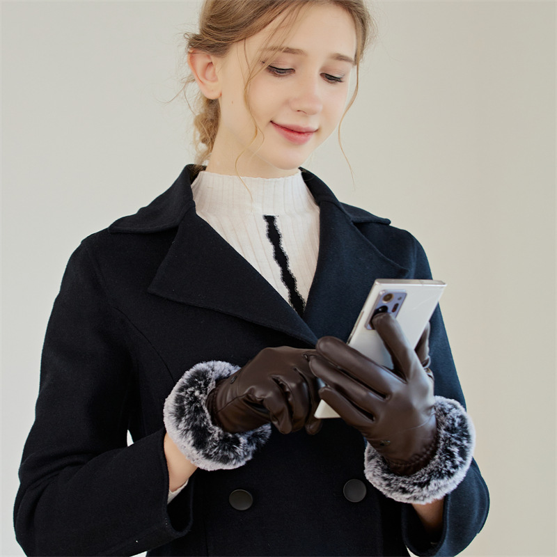 Simple casual leather gloves women's autumn and winter outdoor riding touch screen gloves fleece warm PU gloves_voghion.com