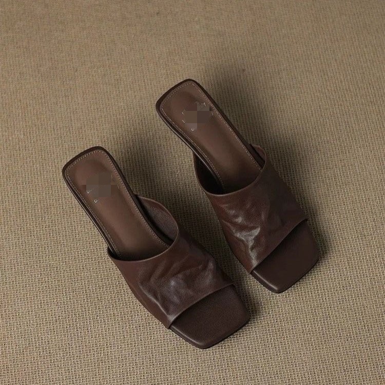 Zapatillas de cuero ultra suave retrógradas 2026 verano nuevo mueller usar un pedazo de zapatillas de tacón suave para mujeres