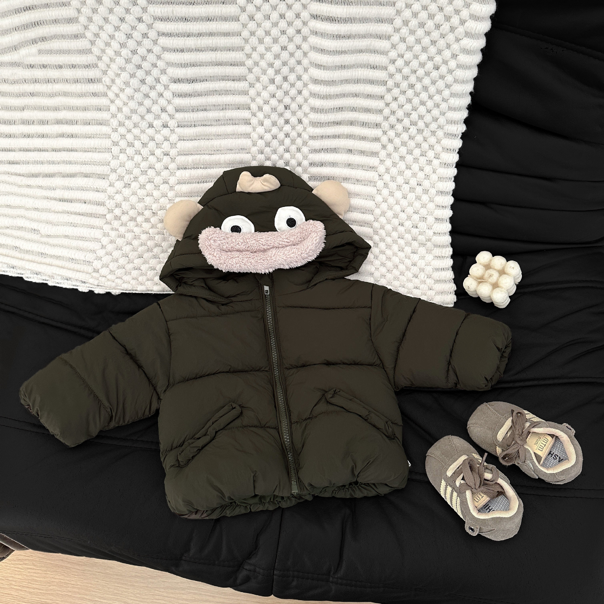 Cama gris verde