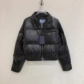 南油女装2025冬季Prad新款时髦保暖外套翻领短款高档羽绒服女