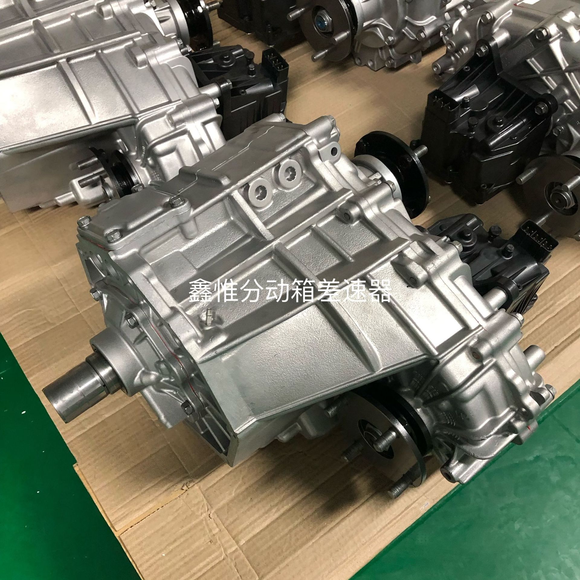 Lexus GX470 UZJ120 transfer case assembly, four-wheel drive, 4.7L engine