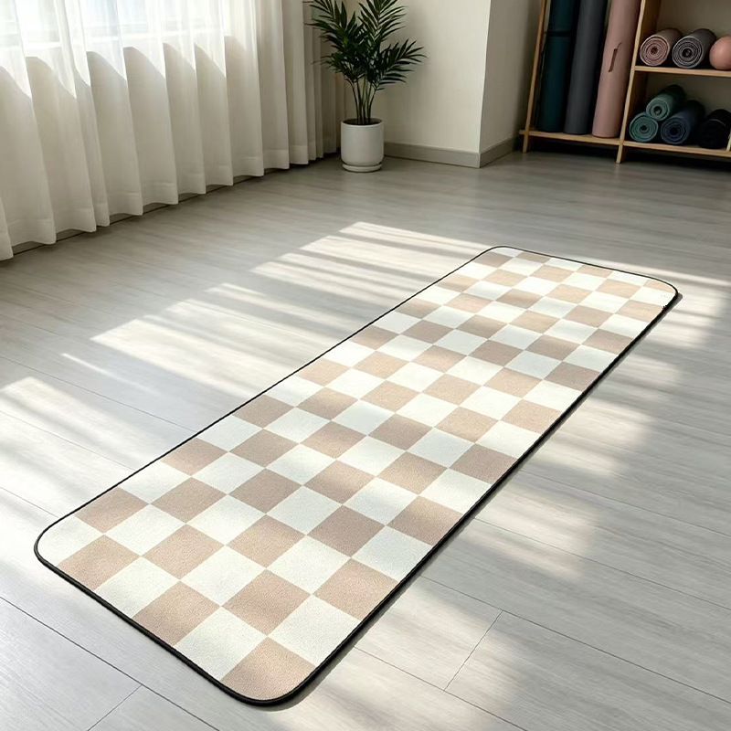 In-stock yoga mat towel with print, natural silicone non-slip dots, professional fitness and yoga mat towel, machine washable