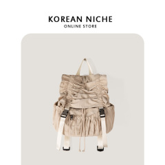 新しい韓国のロープのしわのリュックサックの女性のナイロンのファッション的なカジュアルな大容量のシンプルで軽やかなリュックサック