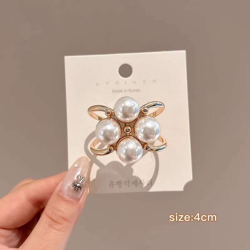 Botón de toalla de seda de alta calidad para mujer de alta gama 2025 nuevo estilo arco esquina anudada camisa de flores serpentina anudada hebilla anudada