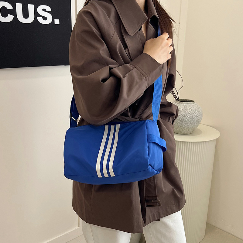 Niche Pillow Bag, Simple and Stylish Toast Sports Bag, New Spring and Autumn Crossbody Bag, Women's Armpit Shoulder Bag Wholesale Niche Pillow Bag, Simple and Stylish Toast Sports Bag, New Spring and Autumn Crossbody Bag, Women's Armpit Shoulder Bag Wholesale