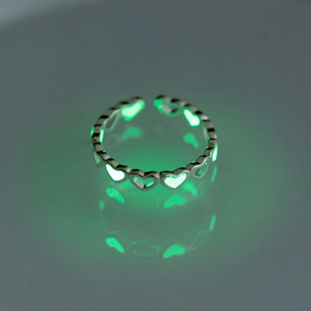 Bored, wear a glowing star and play with creative pentagram new luminous ring_voghion.com
