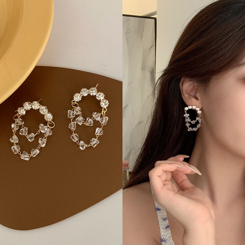 Simple Style Printing Metal Plating Rhinestones Women's Earrings 1 Pair display picture 8