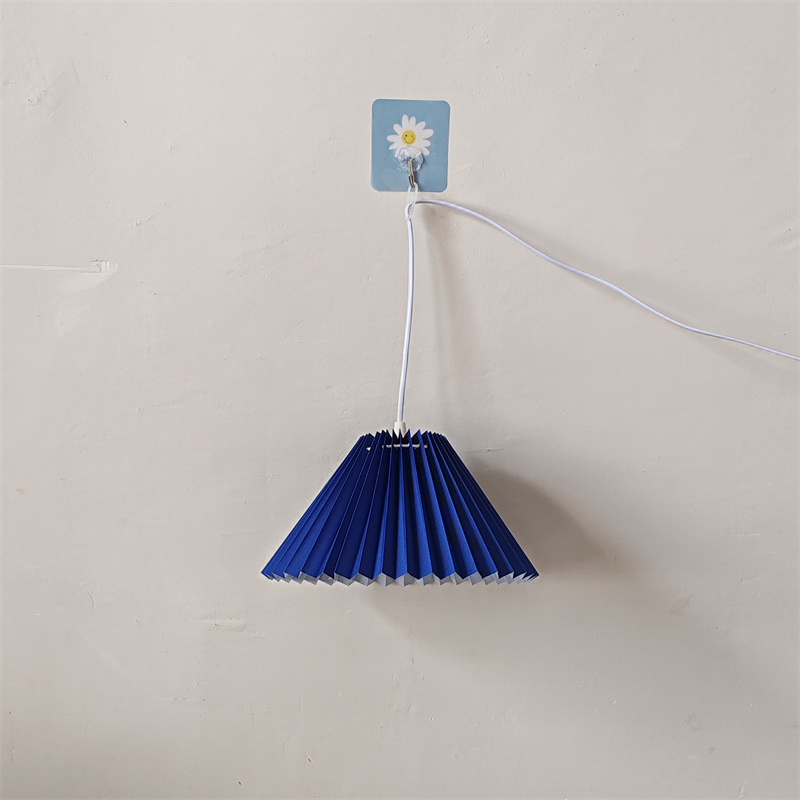 Lámpara plisada enchufable moderna minimalista Alquiler Apartamento B & B estudiante universitario dormitorio lámpara de noche