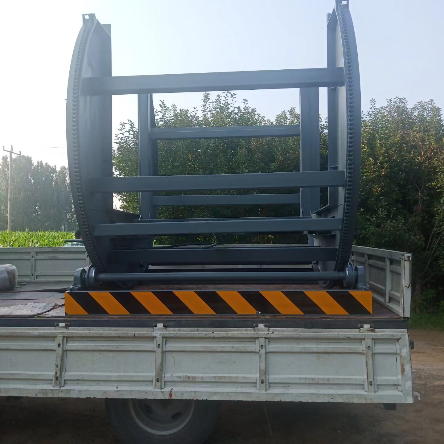 厂家供应翻板机180度夹芯板翻板机人造实木板液压升降翻面机