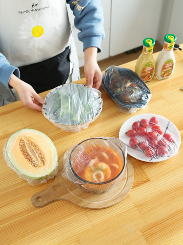 Disposable cling film cover food grade bear cling film cover sealing cover refrigerator tableware dust cover wholesale