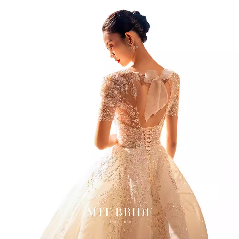 Vestido de novia de encaje 2026 de lujo, elegante, estilo corte, con cola larga, vestido blanco para mujer