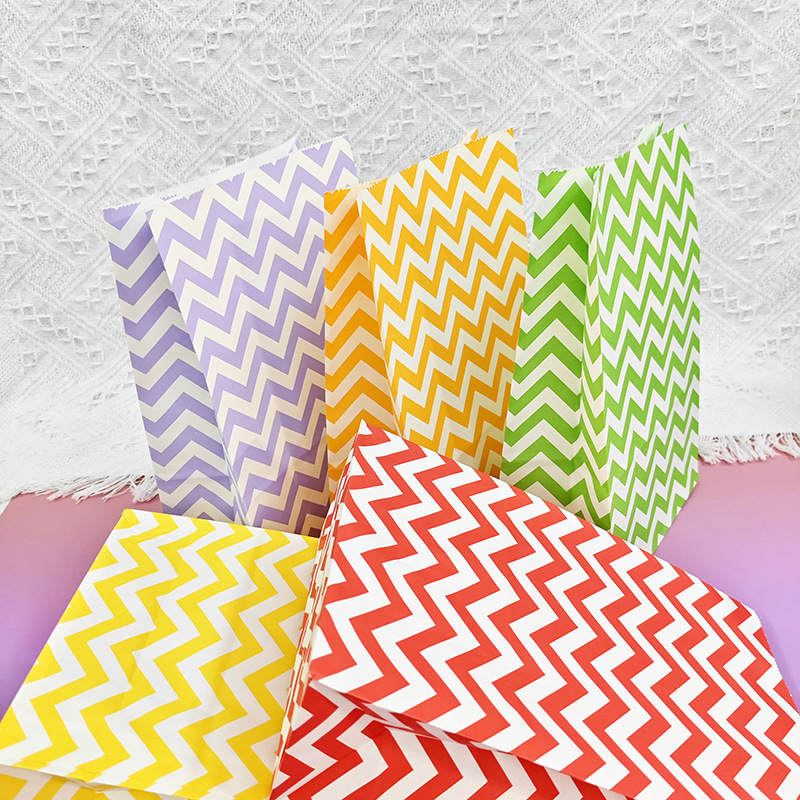 Fresh and Simple Kraft Paper Corrugated Bag Candy Packaging Gift Bag for Birthday Gifts Colorful Corrugated Wedding Candy