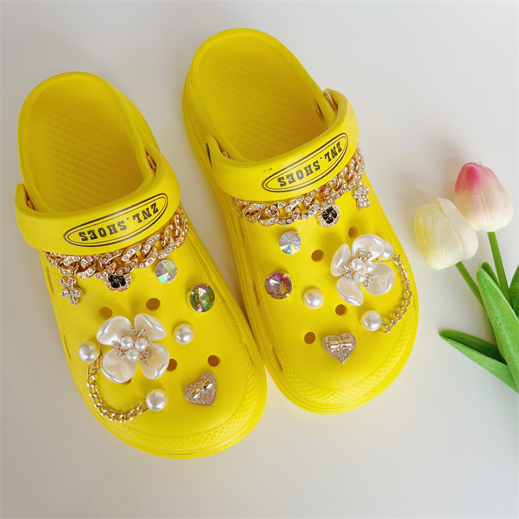 Cross-border adaptation Crocs hole hole shoe new pearl water drill accessories detachable DIY garden shoe buckle accessories set