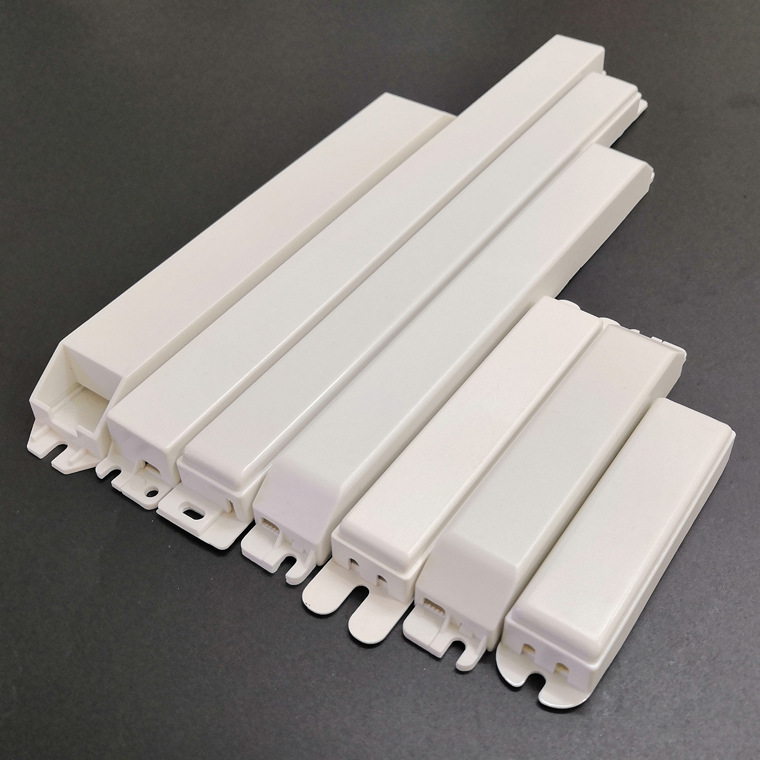 厂家大量供应LED日光灯电源外壳电源塑胶外壳PC阻燃长条形外壳