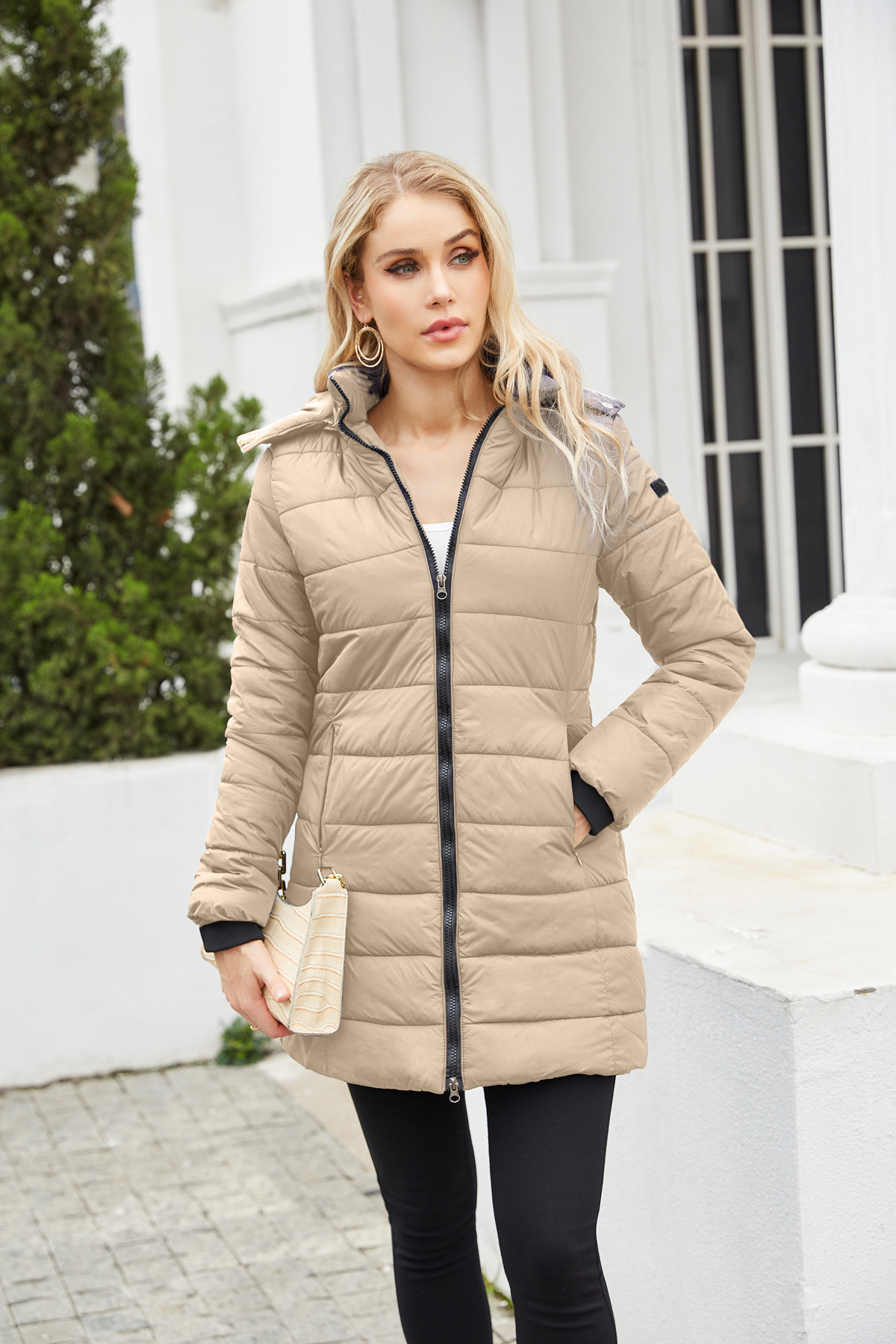 Abrigo de invierno para mujer con capucha extraíble parka impermeable_voghion.com
