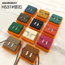 �羳�F؛��ƤŮʿ�μ��б����ٴ�Ҹ�°��X���r��ͨ�ڰ���Ů�ϰ�