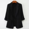 Black (three-dimensional pocket)