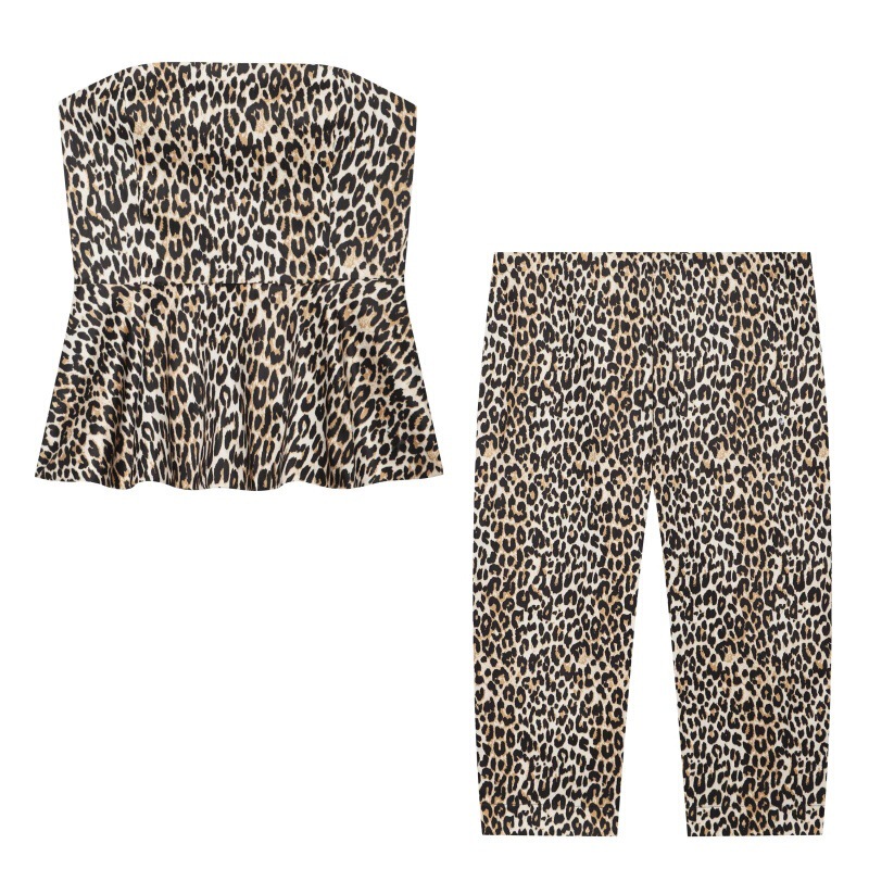 PB&ZA Hot Girl Outfit~Sexy Leopard Print Tube Top/Stretch Capri Pants 5039827 5039828 PB&ZA Hot Girl Outfit~Sexy Leopard Print Tube Top/Stretch Capri Pants 5039827 5039828
