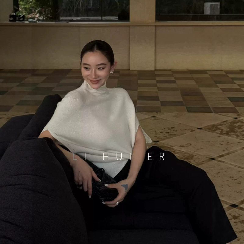 LiHuiEr's "Moonlit Dust" understated, sophisticated, old money style women's half-high collar cashmere knit top LiHuiEr's "Moonlit Dust" understated, sophisticated, old money style women's half-high collar cashmere knit top