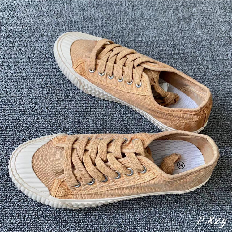 새로운 여성 신발 한국어 버전 편안한 고무 단독 여성 캔버스 신발 간단한 씻어 오래된 캐주얼 비스킷 신발 숙녀