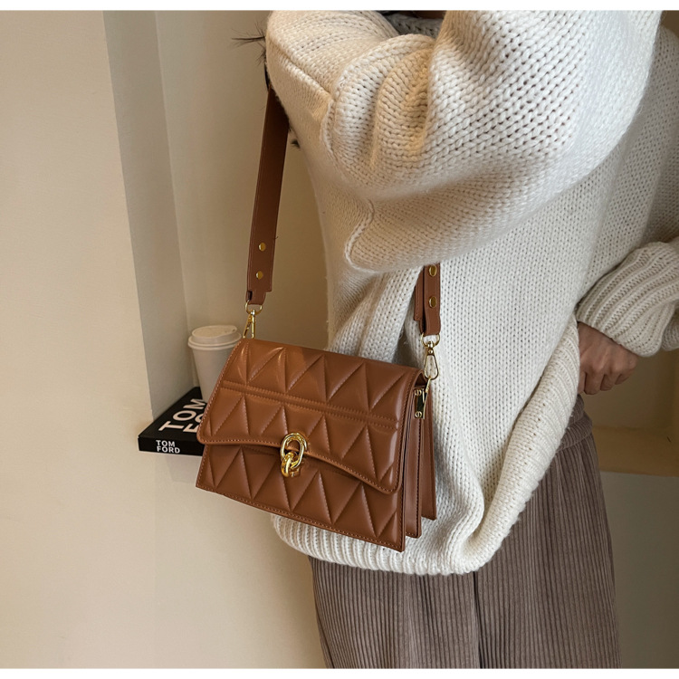 High End Handbag For Women In Winter 2023, New Versatile Single Shoulder Crossbody Bag, Niche Design For Women's Small Square Bag_voghion.com