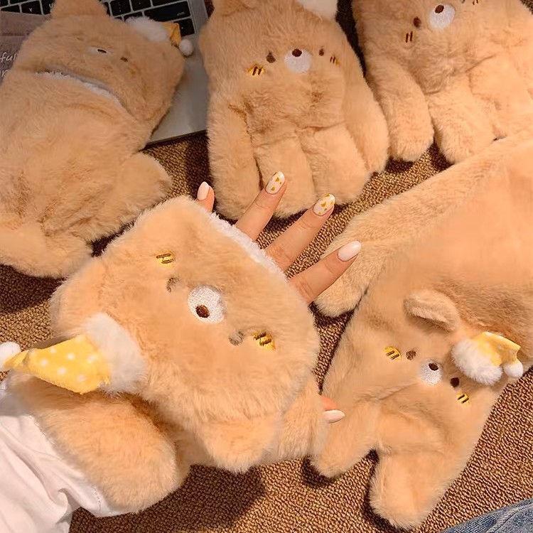 可爱小熊毛绒手套女冬季保暖防冻加绒加厚骑行交叉小围巾手套套装