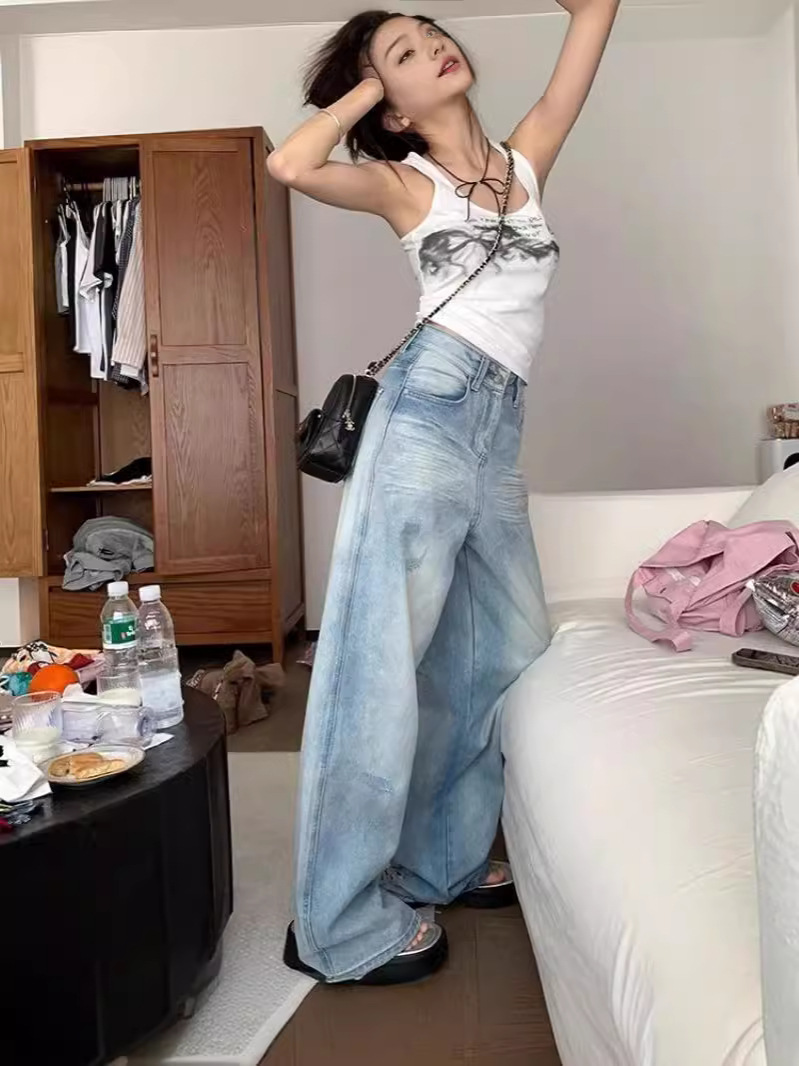 Blue elegant jeans