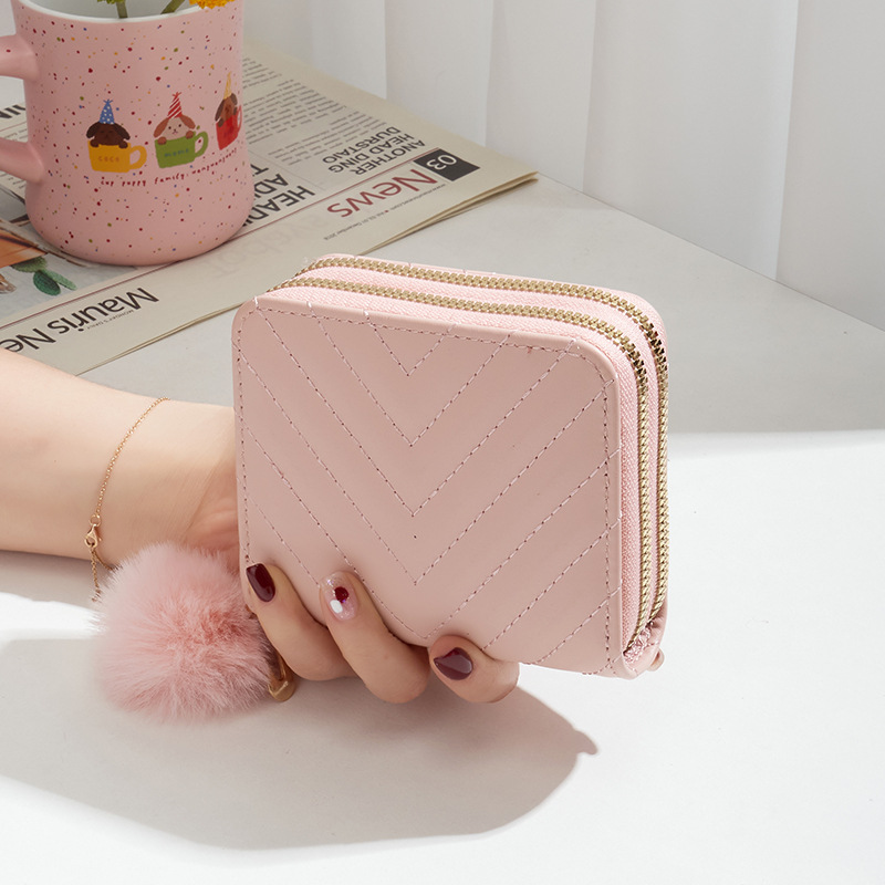 Cartera corta de doble cremallera 2025 bolsas bordadas en forma de V calientes bolsas de pelo bolsas simples bolsas de mano de doble capa cartera